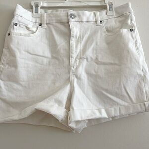 American Eagle Size 18 Curvy Hi-Rise Shortie white jean